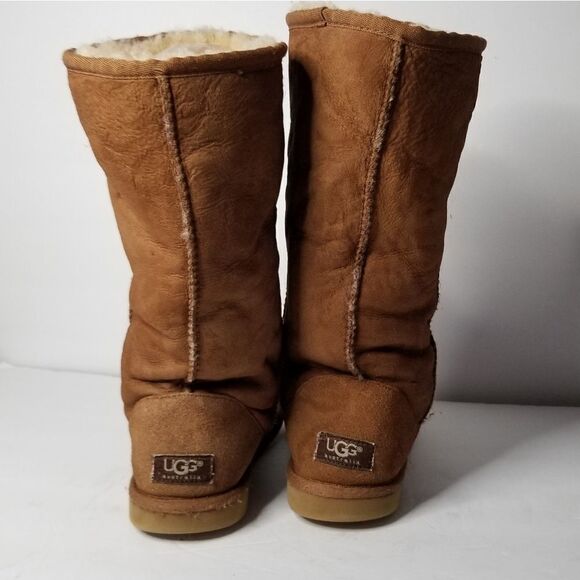 UGG Australian boots size 7 tall - Picture 2 of 8